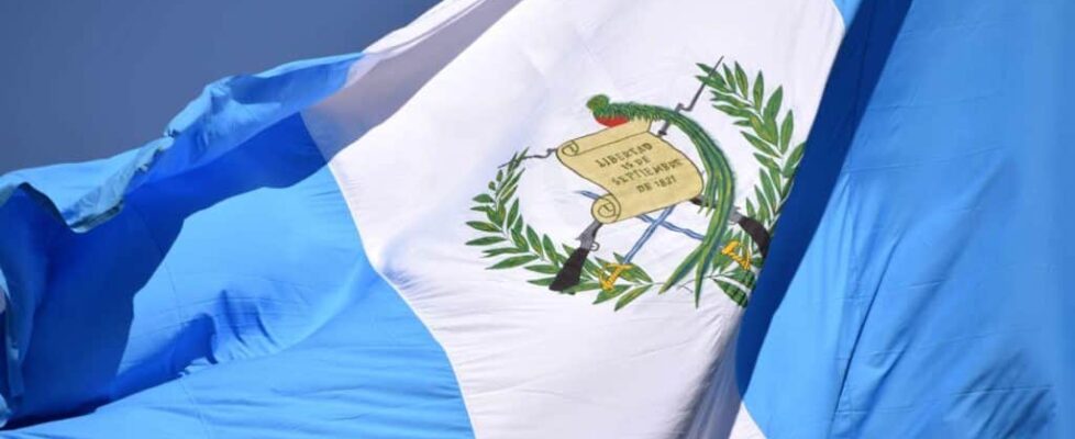 dajannyberges pandemia lecciones imagen-de-la-bandera-de-guatemala-1024x683