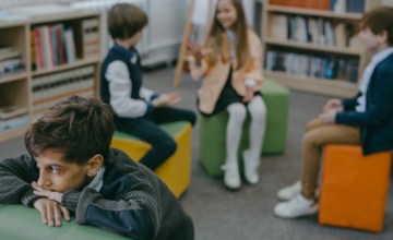 Cómo batallar con la envidia pexels-mikhail-nilov-7929418