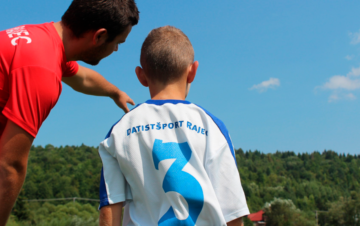 3 mentiras y 1 verdad que nos dicen a los hijos de pastores coach-g25c6cd966_1920