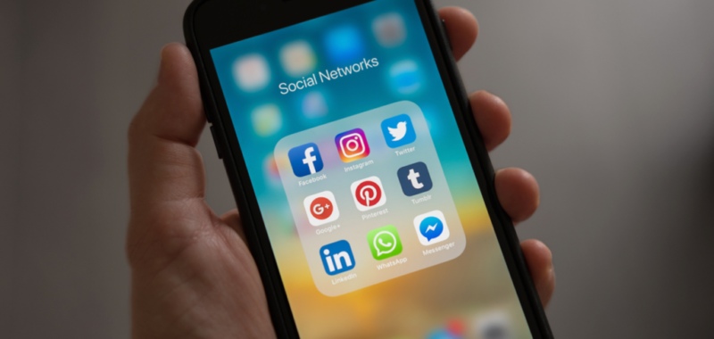 Cómo resistir el colapso de las redes sociales pexels-tracy-le-blanc-607812