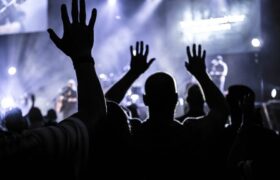 La ambigüedad está dañando a la iglesia dajanny_berges dajannyberges dajanny-berges pexels-chad-kirchoff-952437
