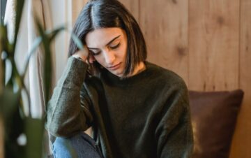 Puntos suspensivos pexels-liza-summer-6382486
