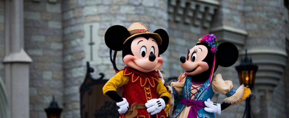 disney mickey muse minie mouse robert iger dajanny berges recursos creativos pexels-bo-shou-2545647-6921010