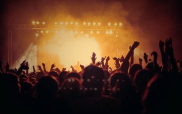 El monopolio del Worship y el Urbano en la música cristiana dajanny berges pexels-vishnurnair-1105666